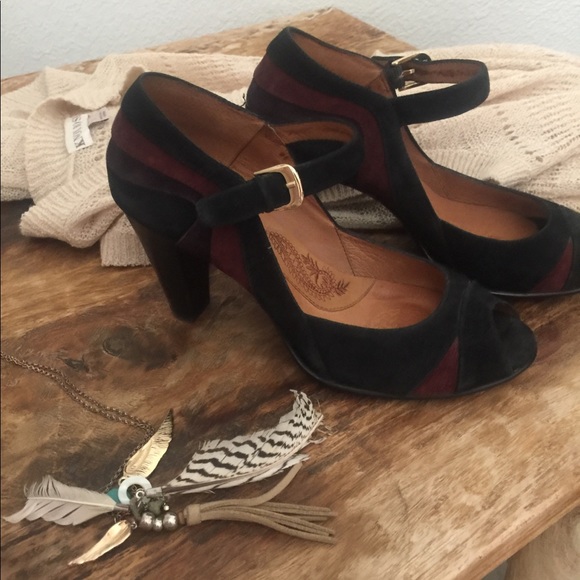 Sofft Shoes - SOFFT multi colored suede Mary Jane heel Size 8